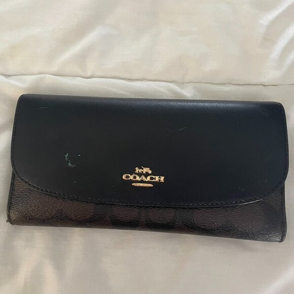 Coach Wallet - Picture 1 of 7